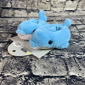 NWT Moon and Stars Plush Whale 🐳 Kids Unisex Size 6-18 Month Plush Booties